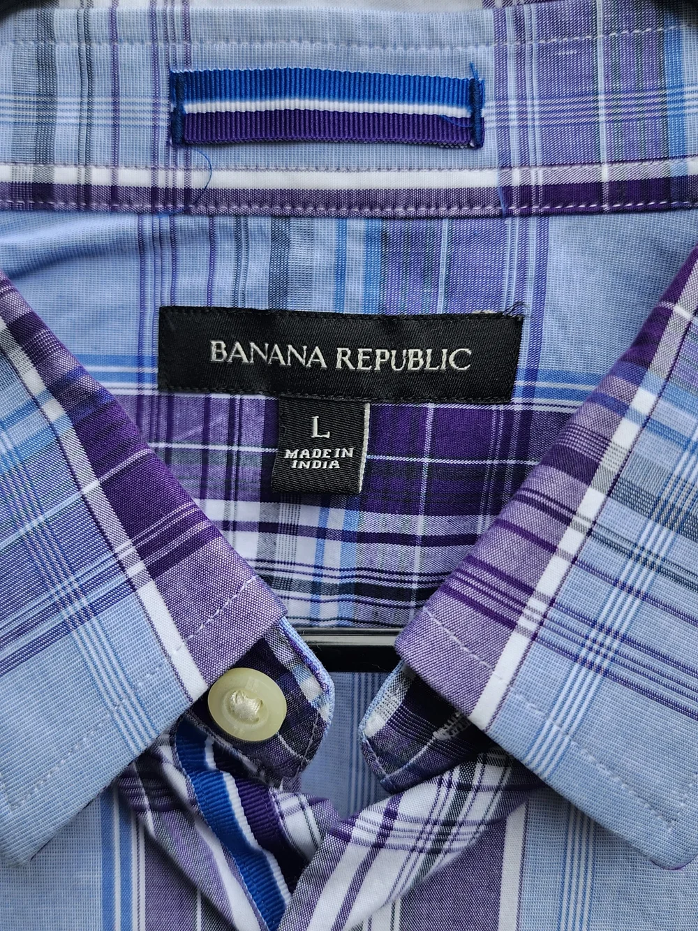 Banana Republic Men's Purple Plaid Long Sleeve Button Down Shirt. Size Large.